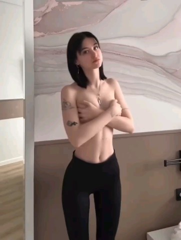 китчч in LOOKY. . 