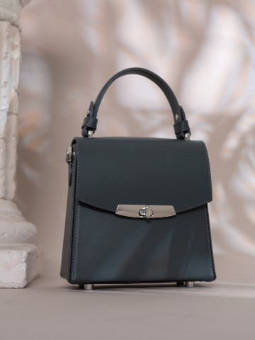 egmmagazin в LOOKY. . EGM 3052 — это стиль...