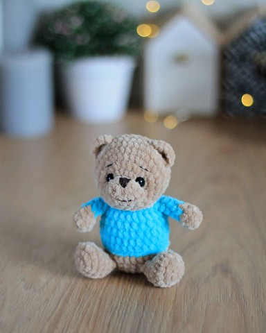 Toys_hm амигуруми МК и игрушки в наличии в LOOKY. #амигуруми,#мягкиеигрушки,#нтв_маска,#мишка,#амигурумимк,#вязаниекрючком,#мишкпкрючком,#ручнаяработа,#схемыкрючком,#медведькрючком,#плюшевыймишка,#плюшевыеигрушкимк,#мкамигуруми,#вяжукрючком,#плюшевыеигрушки,#идеиподарка,#пряжа,#crochetpattern,#игрушкикрючком,#amigurumiart,#crochettoys,#crochetbear. Ещё один малыш готов...