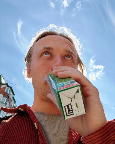 Eto_moi_blog в LOOKY. . Пью сок, балдю от жи...