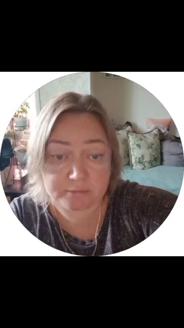 Оксана Труфанова в LOOKY — https://vk.me/join/DVzsKKTNtbiNb1D9W_O3u3tu/nq7jj6lE4M=