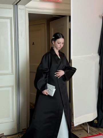 KARINA в LOOKY. . [#metgala2026 ](metg...