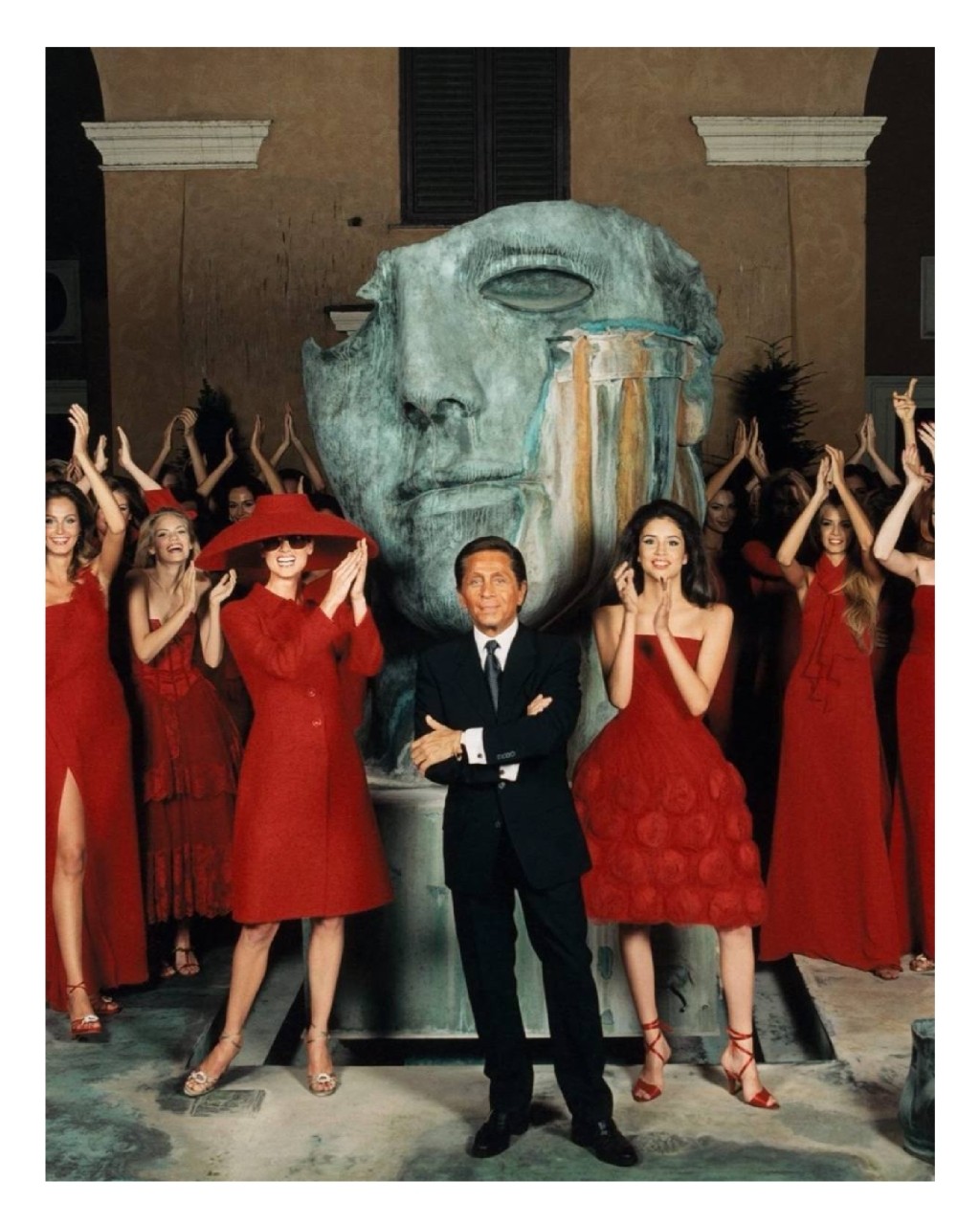 ИСТОРИЯ МОДЫ в LOOKY. #валентиногаравани#сделановиталии,#модаиталии,#высокаямода. В нашем Телеграм-кан...