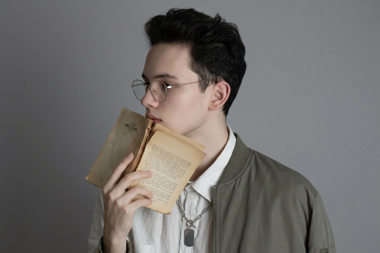 📚