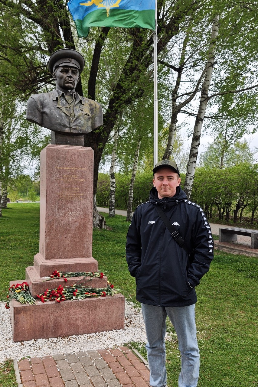 zema015 в LOOKY — Как же без фото с легендарным Василием Филипповичем🪂🇷🇺💪
