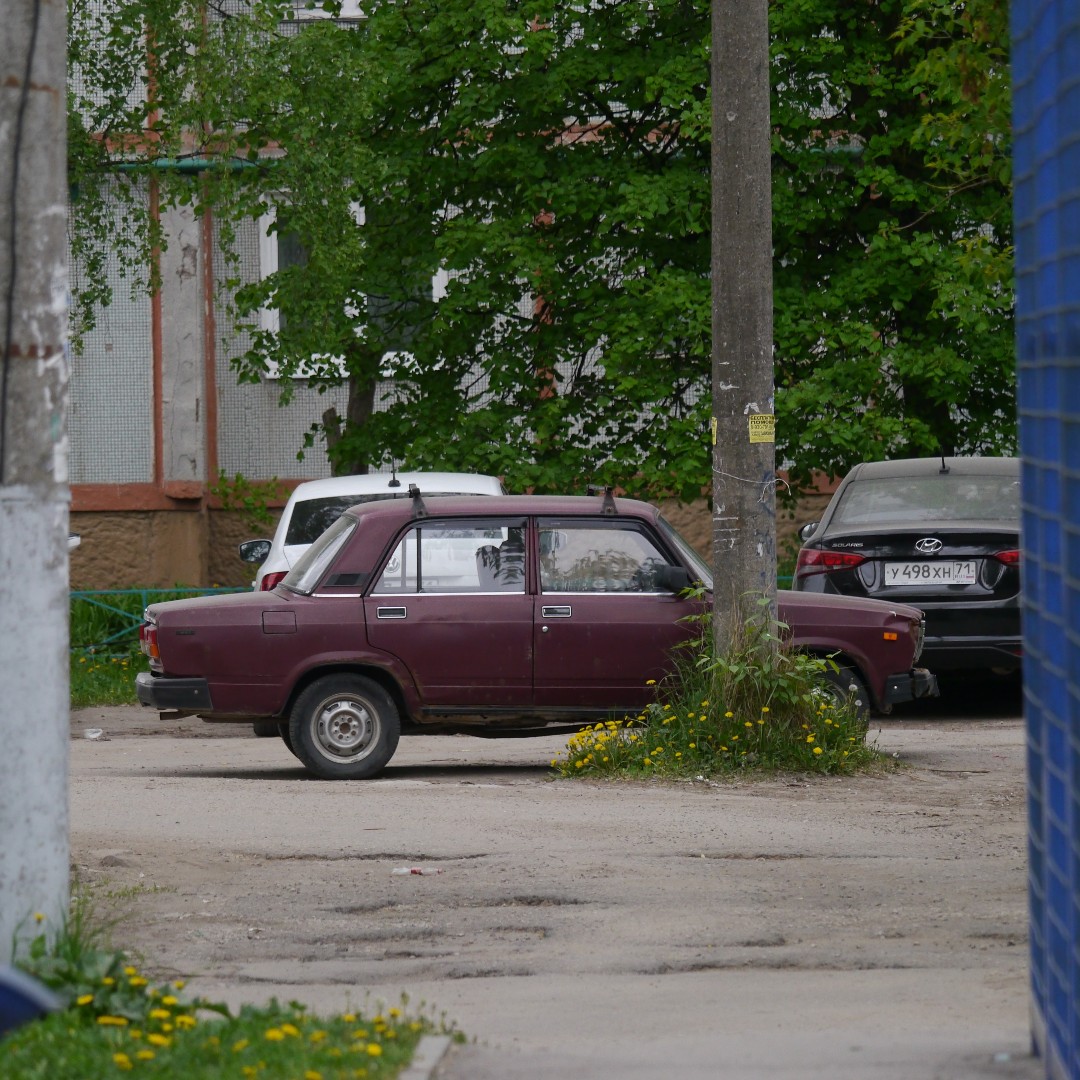 wettchinnikov in LOOKY. #wettschinnikov,#Lumix,#lumixg5,#grazhdanin2sorta,#yut_ebenya,#yutnie_ebenya,#уютныеебеня,#уличнаяфотография,#tula,#gorod_tula,#Тула,#ваз,#жигули,#автоссср. #wettschinnikov #Lum...