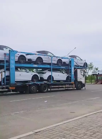 Tesla_Car_Optimurob в LOOKY. . Tesla car update.
Su...