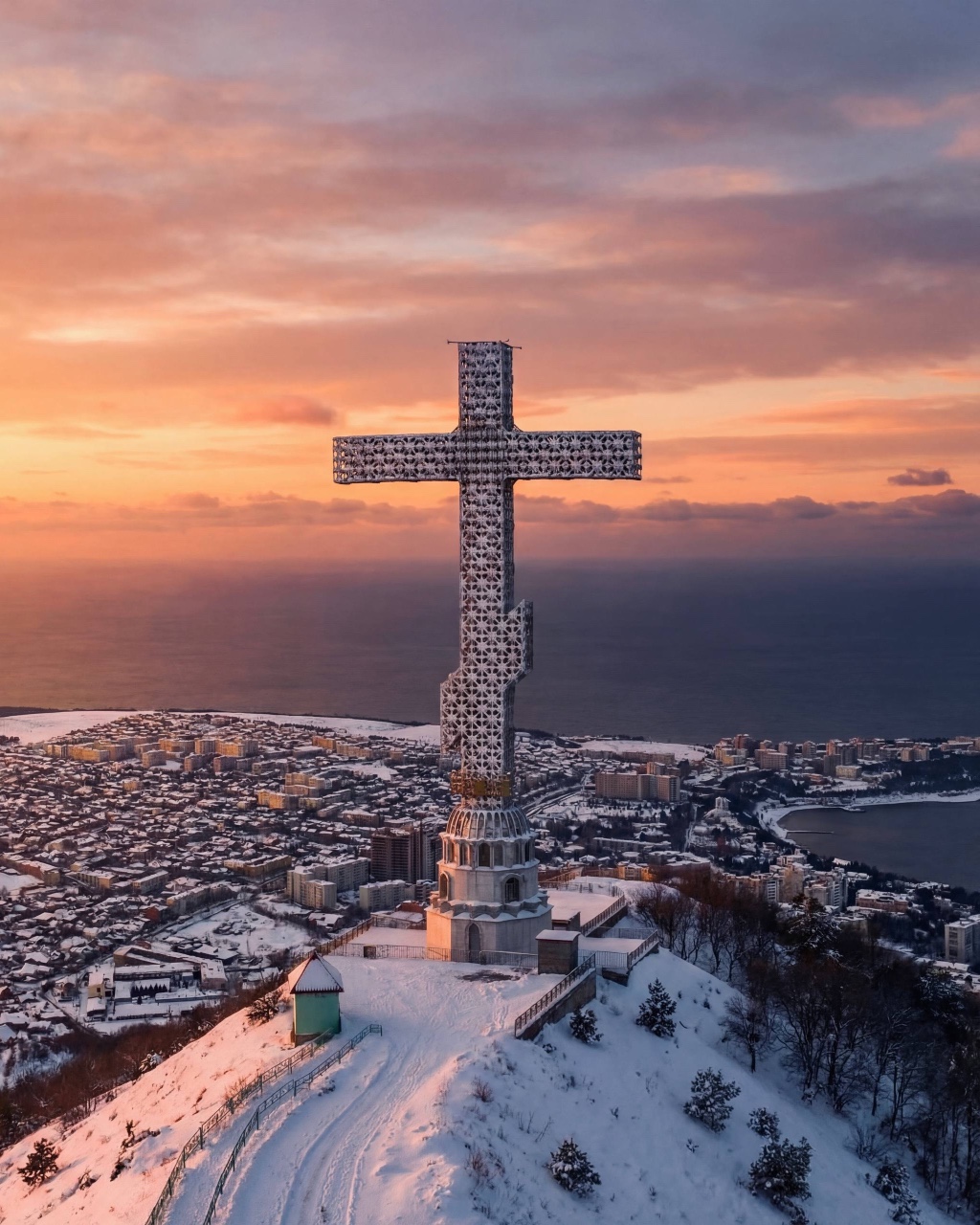 nina_melekhova в LOOKY. #золотороссии,#геленджик,#горы,#листва,#новыйгод2026,#looky,#looky_you,#looky_топ
#looky_контент,#looky_блогер,#looky_рекомендации
#looky_official,#looky_top,#looky_пост
#nina_melekhova,#nina_neiro,#февраль,#море,#небо,#закат,#горы. Доброй ночи, друзья ...