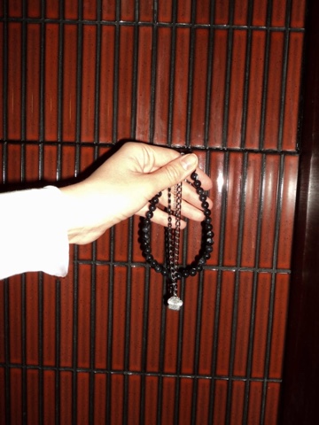 Maison.Archie в LOOKY. . Колье “Onyx Shell”
Ч...