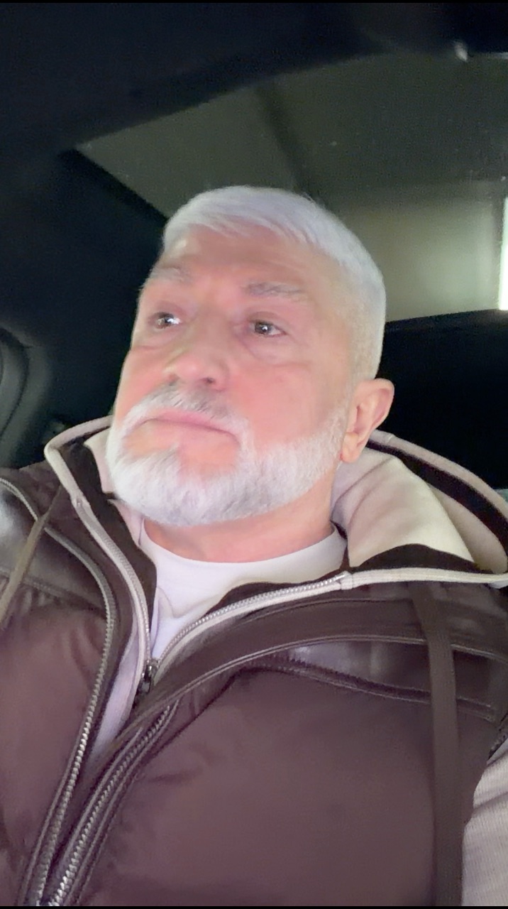 predst.chechnya.said в LOOKY. #НГ,#КомандаКРА,#ВсеБудетХорошо👍🙂. Мир Вашему дому доро...