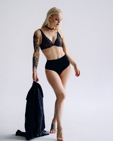 lobanov_d в LOOKY. . Md: Elena
Ph: me

[#...