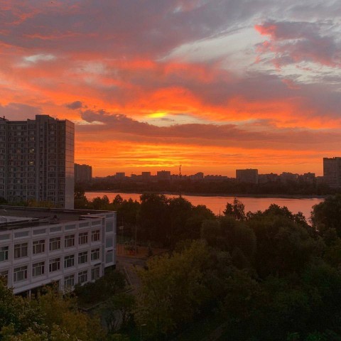 lgracheva1 в LOOKY. #москва,#утро,#утромосква,#доброеутромосква. МОСКВА УТРОМ

Август...