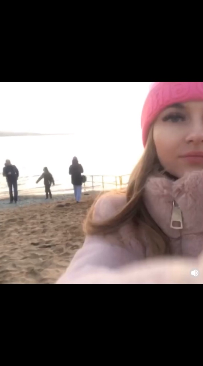 Анастасия в LOOKY. . Наверное,с разных то...