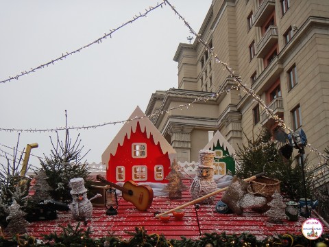 Welcome Moscow walks в LOOKY. #москва,,#ностальгия,,#деревня,,#новыйгод. Снежная деревня.
А В...