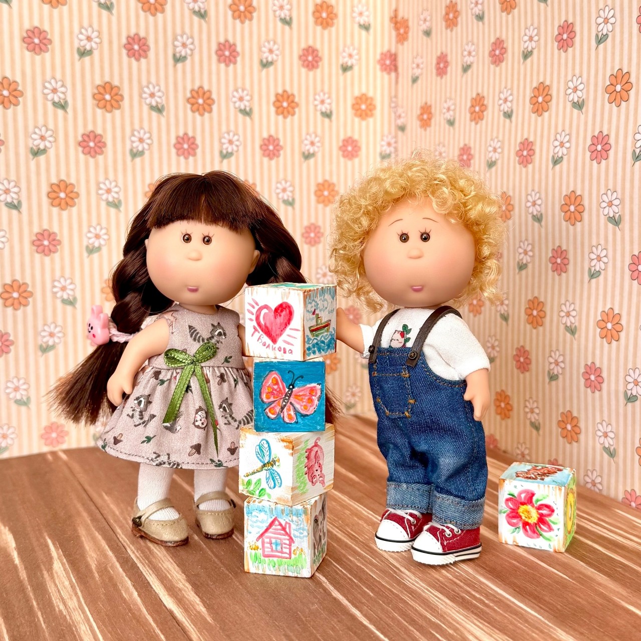 Всю жизнь играем в куклы в LOOKY — Одежда для кукол в наличии и под заказ