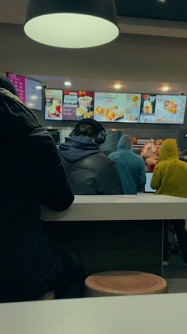 Kira Pashkevich в LOOKY. . Снято на iPhone 14 P...