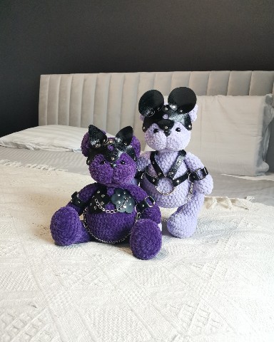 ХУЛИГАНСКИЕ МИШКИ в LOOKY. #handmade,#эксклюзивныеподарки,#hand_made,#ручнаяработа,#подаркидлявзрослых,#kinkycurly,#игрушкиназаказ,#игрушкиручнойработы,#ручнаяработамосква,#весна,#подарокнаденьрождения,#kinkyhair,#вязаниеназаказ,#бдсм,#необычныйподарок,#kinky,#бдсммосква,#подаркимосква,#подарокнагодовщину,#чтоподарить,#чтоподаритьмужчине,#handmade,#подарки,#чтоподарить,#pantone2022,#чтоподаритьженщине,#интерьернаяигрушка,#тематическаяфотосессия,#вяжутнетолькобабушки,#тематическийподарок,#бдсмдевайсы. 🧸⛓️ ХУЛИГАНСКИЕ МИШ...