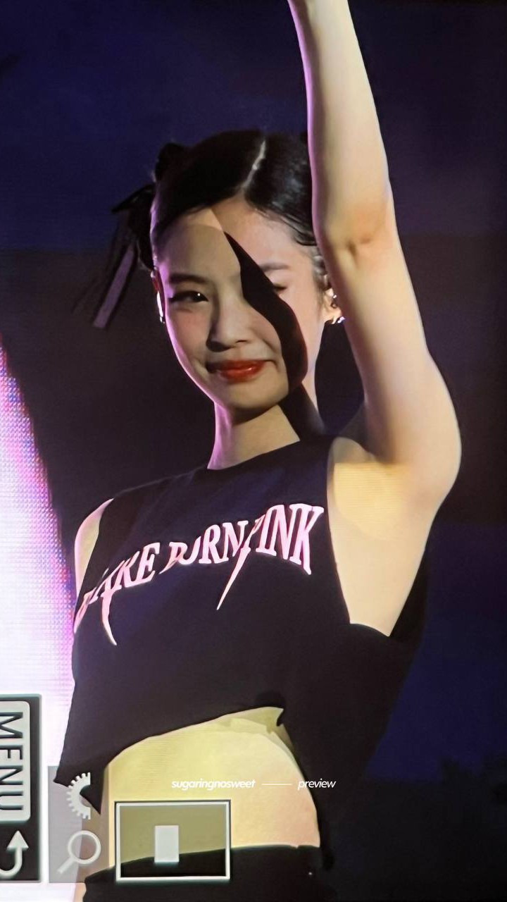 Ruby jennie in LOOKY. #JENNIE. #JENNIE