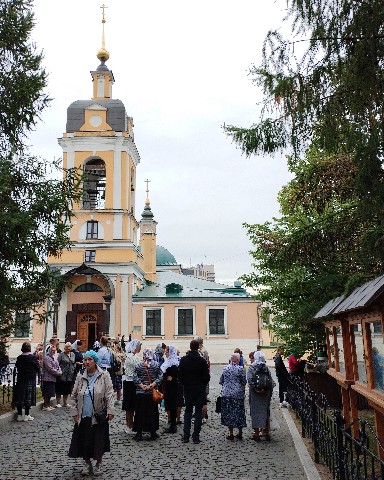 Любитель путешествий в LOOKY. . Храм Сорока Мученико...