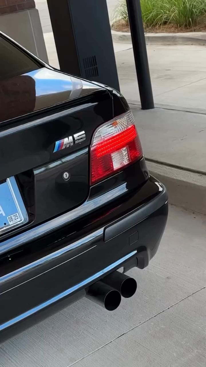 BMW E39 в LOOKY. #bmw. M5 😍

[#mpower ](mp...