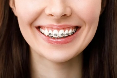6stomat.clinic в LOOKY. . Актуальность примене...