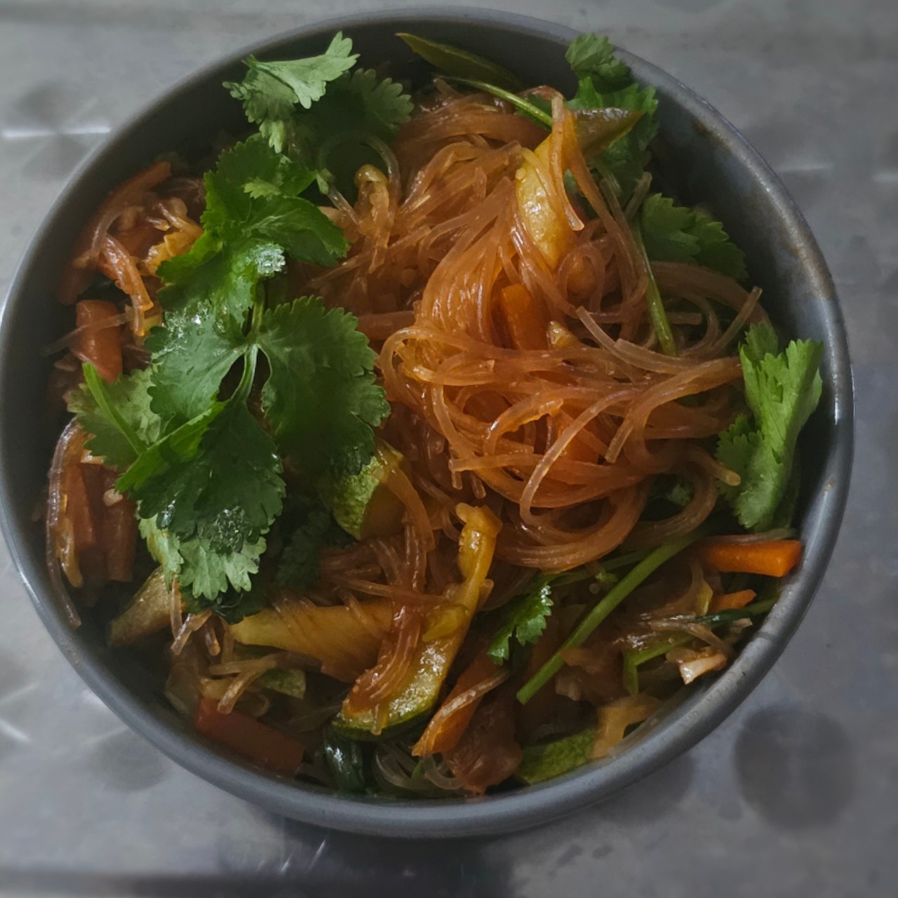 IamMariavegan в LOOKY — Фунчоза с овощами и соусом танкацу. 
#фунчоза #веган #вегета
