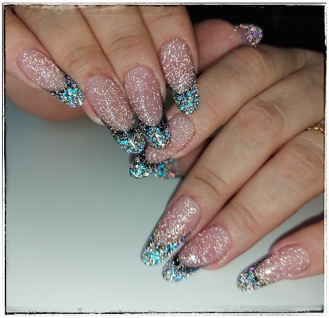 ulitina.nail в LOOKY. #аннаулитинатула,#маникюрвтуле,#смартпедикюрвтуле,#дизайнногтей,#наращиваниеногтей,#укреплениеногтей,#аэрографиянаногтях,#градиентнаногтях,#росписьногтей,#рисункинаногтях,#френч. Уход за кожей и за н...