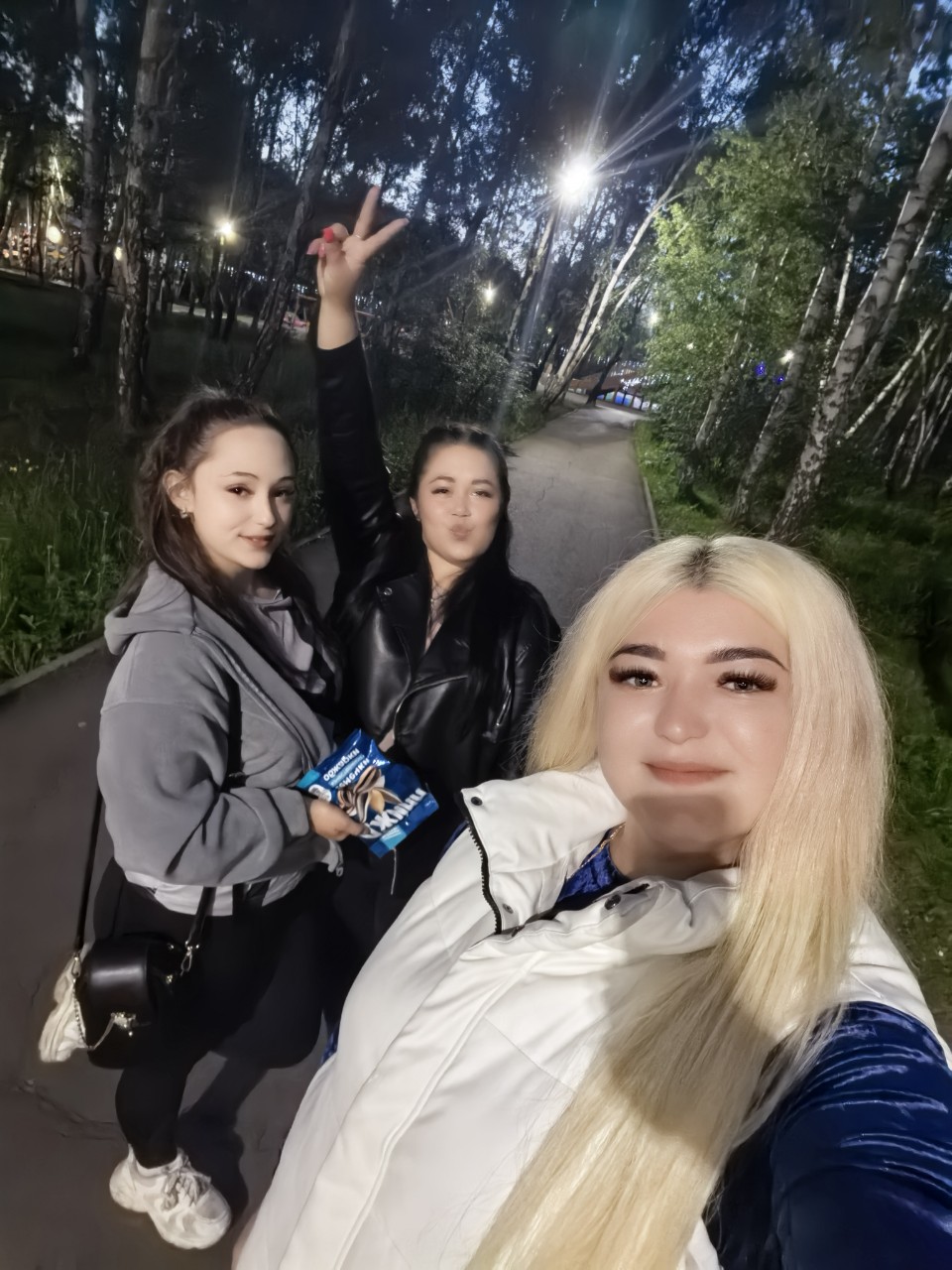 Р Виктория в LOOKY — Парк