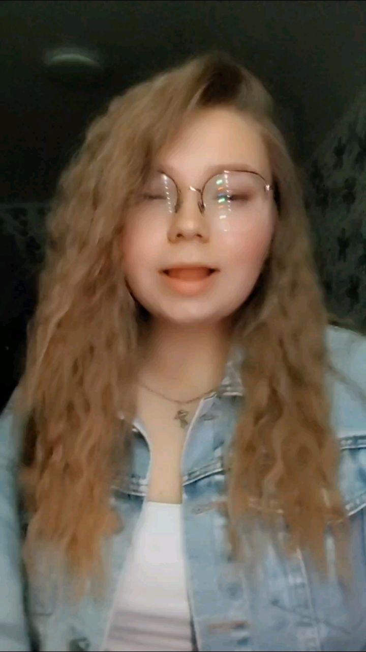 _._.elvira17 в LOOKY. . Харизма 😘