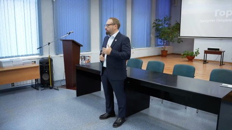 Депутат Антон Горелкин in LOOKY