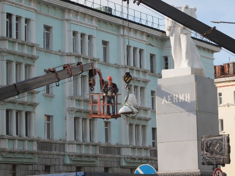 strenadkoevgenii в LOOKY. #норильск,#norilsk,#lenin,#ленин. Ленин вернулся... 

...