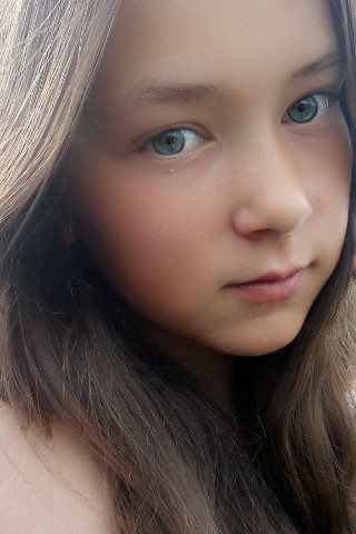 Новикова Аля в LOOKY. . Каждый день — это но...