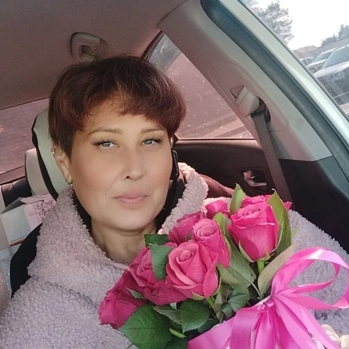 Зилёныш 86 in LOOKY. . Дарите женщинам цвет...