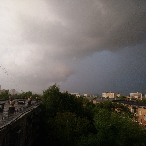 juliakalinina3074 в LOOKY. #москва,#гроза,#грозавмоскве,#лето,#июнь2023. Случилось.

#москва ...