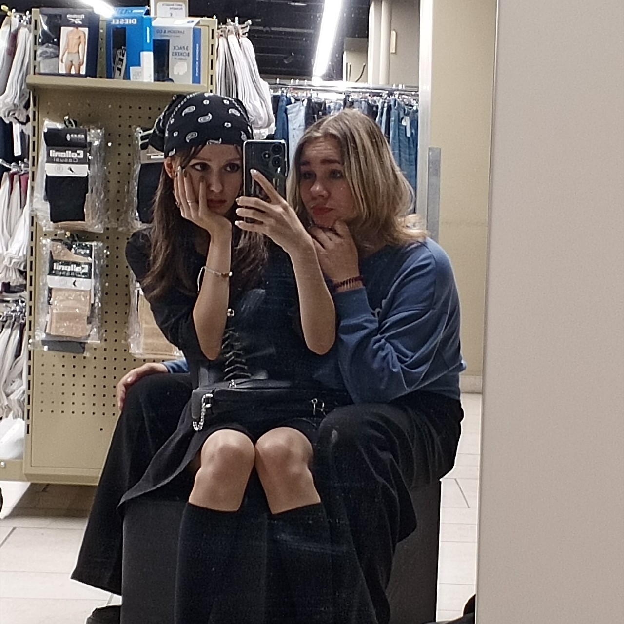 Jules_2804 in LOOKY. . 🥺✨🖤 [#рек](рек) [#...