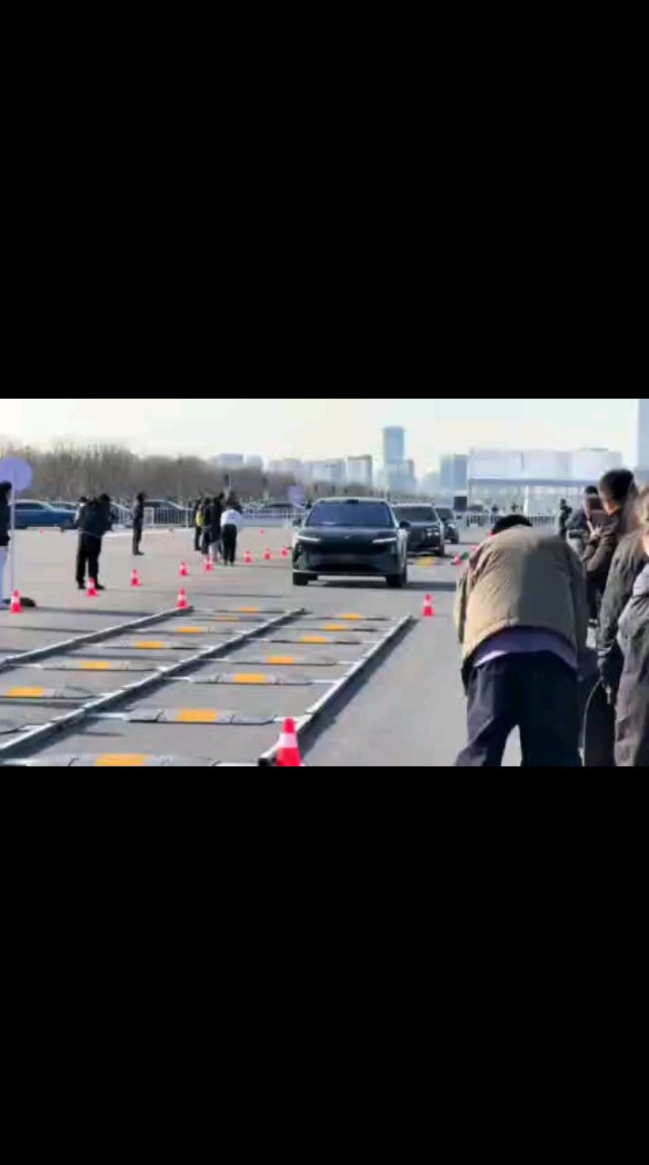 Fkbatrud в LOOKY. . 