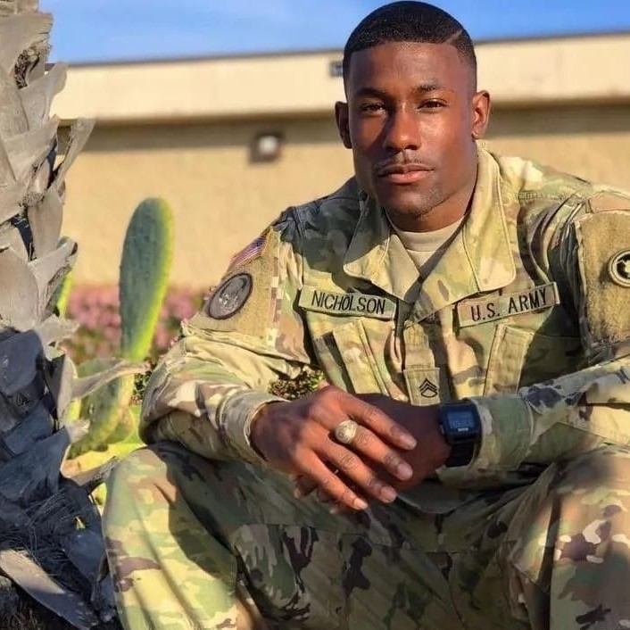 Am MILITARY MAN 💫