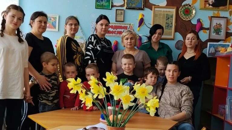 🎉 С ДНЁМ РОЖДЕНИЯ МЕНЯ!

В свой день рождения я выбрала то, что люблю больше всего, — творчество в кругу тех, кто делает жизнь светлее. Рядом — люди, которые не только вдохновляют меня, но и помогают воспитывать моего сына, пока он в саду.

Сегодня мы погрузились в атмосферу радости: творили с душой, смеялись от всего сердца и создавали уникальные тарелочки. Каждая деталь — отражение нашего настроения. Смотрите, что у нас вышло!

[#деньрождения ](деньрождения)[#керамика ](керамика)[#ручнаяработа ](ручнаяработа)