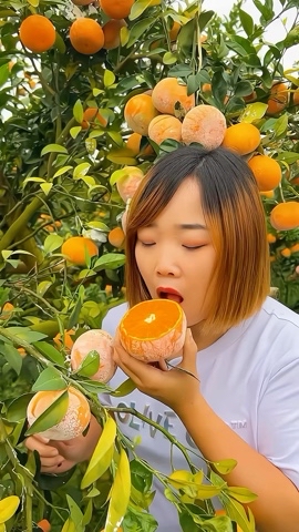Looky_1670353794847 в LOOKY. . 🍊 Сочно!