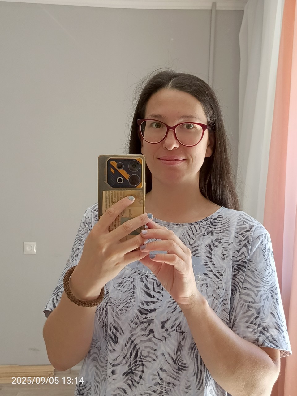 brunetka_v_derevne в LOOKY — В который раз я стою на этом цифровом перекрёстке. Всё удале