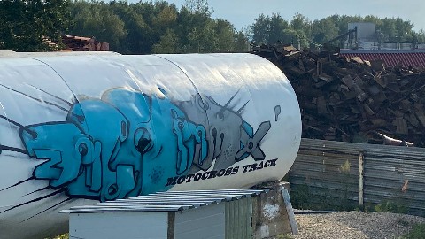 Looky_172795554707236 в LOOKY. #граффити,#graffiti,#streetart,#kilo1,#graffitiartist,#рисунок,#москва,#искуство,#художник. Оформление мотоклуба...