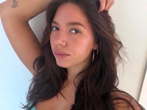kenzie в LOOKY. . well well… it’s been...