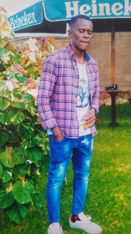 iamcameeeh в LOOKY. . My name is Yvan Bray...