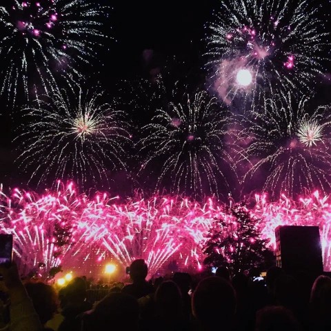 Looky_1720645271706 в LOOKY. #москва,#фейерверк,#салют,#фестивальфейерверков. 🎆🎇🎆  Москва.
Фест...