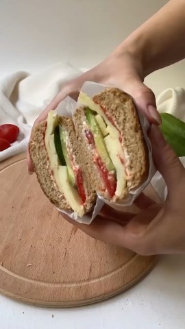 natali in LOOKY. . 🍔СЭНДВИЧ С СЫРОМ И ...