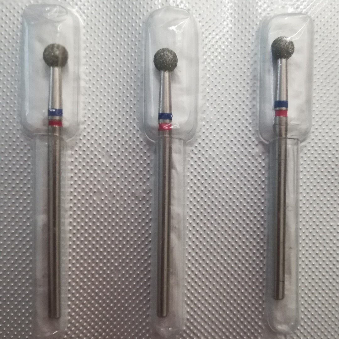 freza.nail в LOOKY — Алмазная фреза форма Шар Гибрид насечка красная и синяя диам