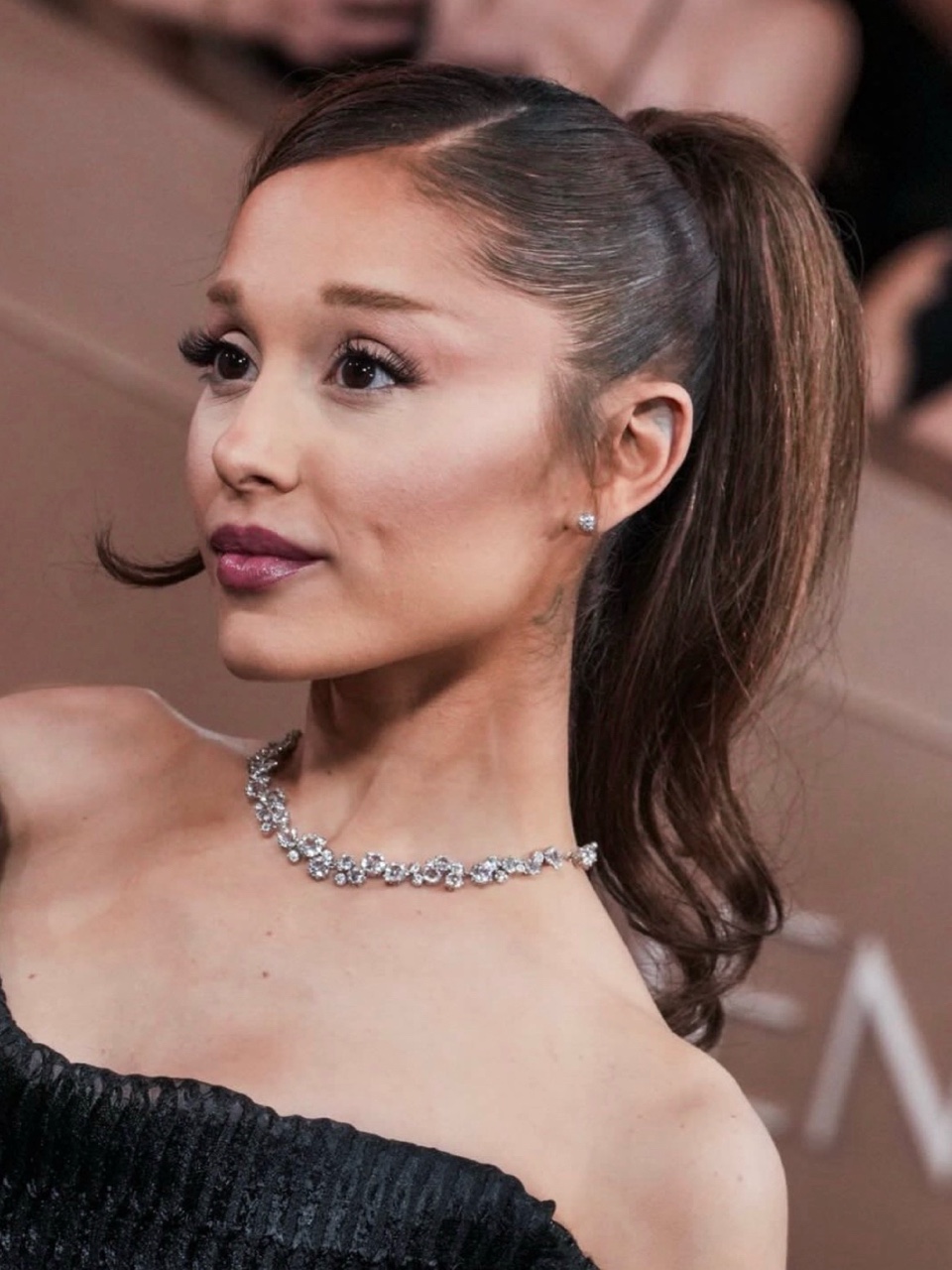 Ariana Grande в LOOKY — фото 3