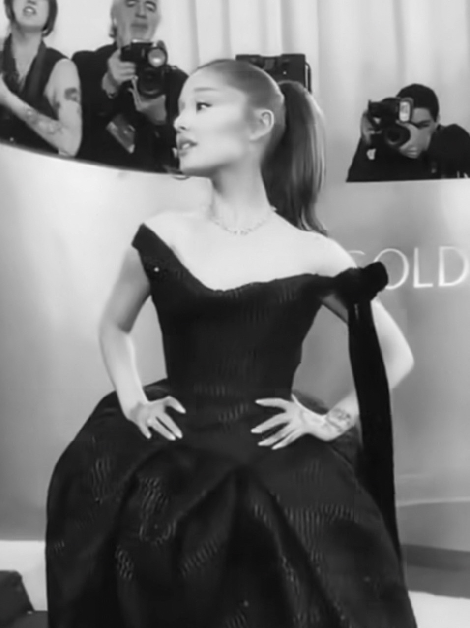 Ariana Grande в LOOKY — фото 4