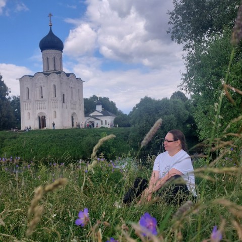 Галина Венн в LOOKY. . [#безслов ](безслов)