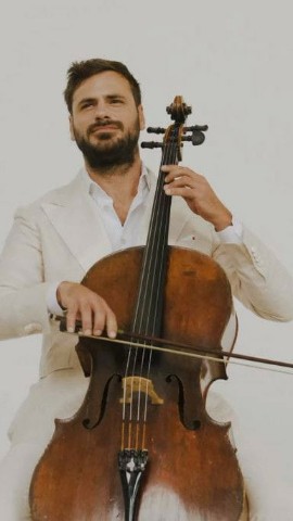 Hauser в LOOKY. #hauser,#cellist,#2cellos. #hauser #cellist #2c...
